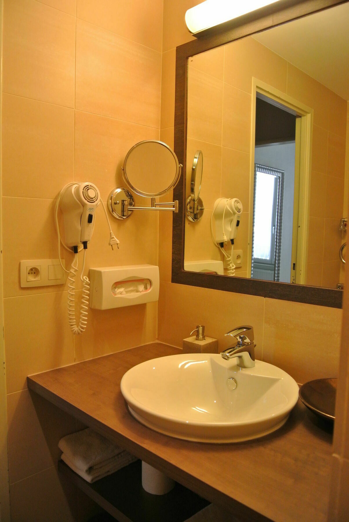 Hotel La Legende بروكسل المظهر الخارجي الصورة